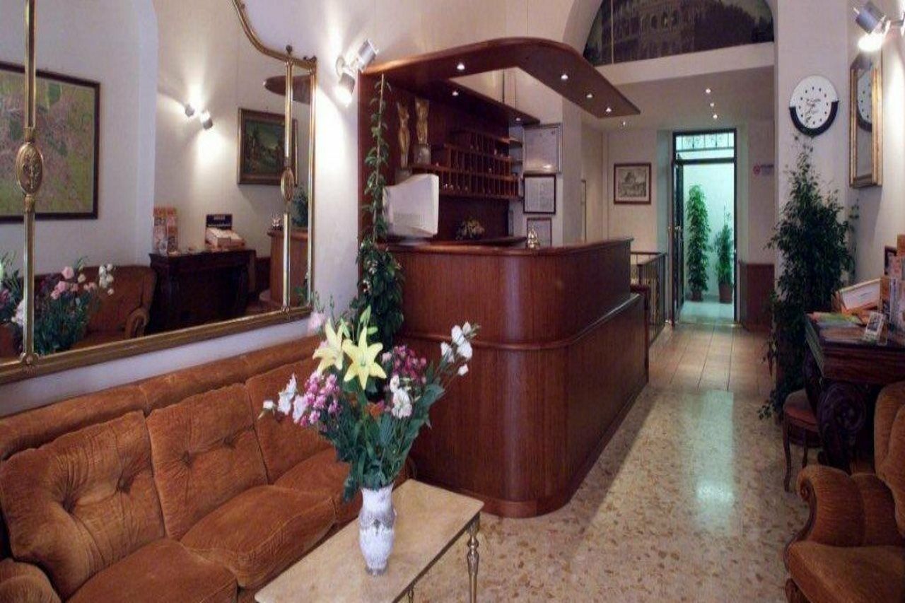 ホテル アルタヴィッラ ローマ エクステリア 写真
